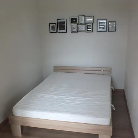 Fuer 3 Personen Umgeben Von Waeldern Und Seen! Holiday home Godendorf (Mecklenburg-Vorpommern)